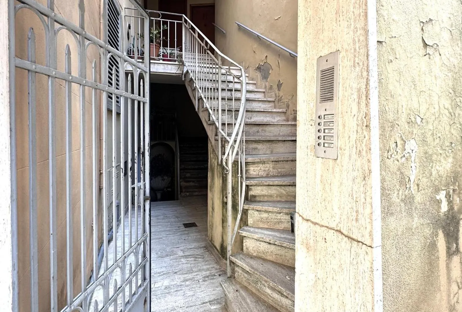 Via Del Poggio Apartment With A Big Terrace Siena